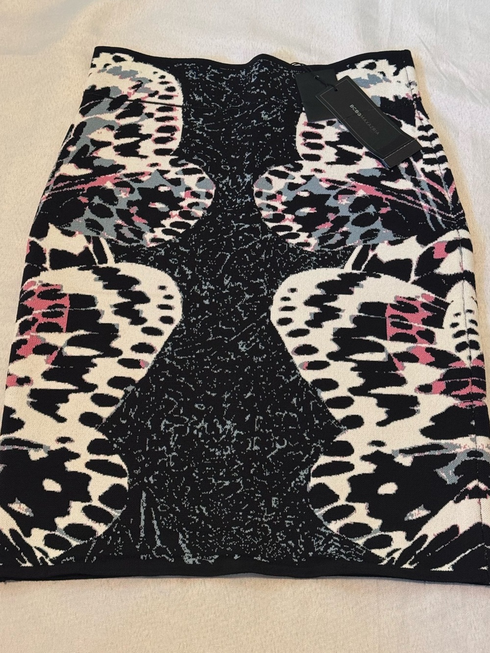 NWT BCBGMaxAzria Pavel Bodycon Skirt in Black/Comb Butterfly Print Size Small